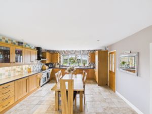 Kitchen- click for photo gallery